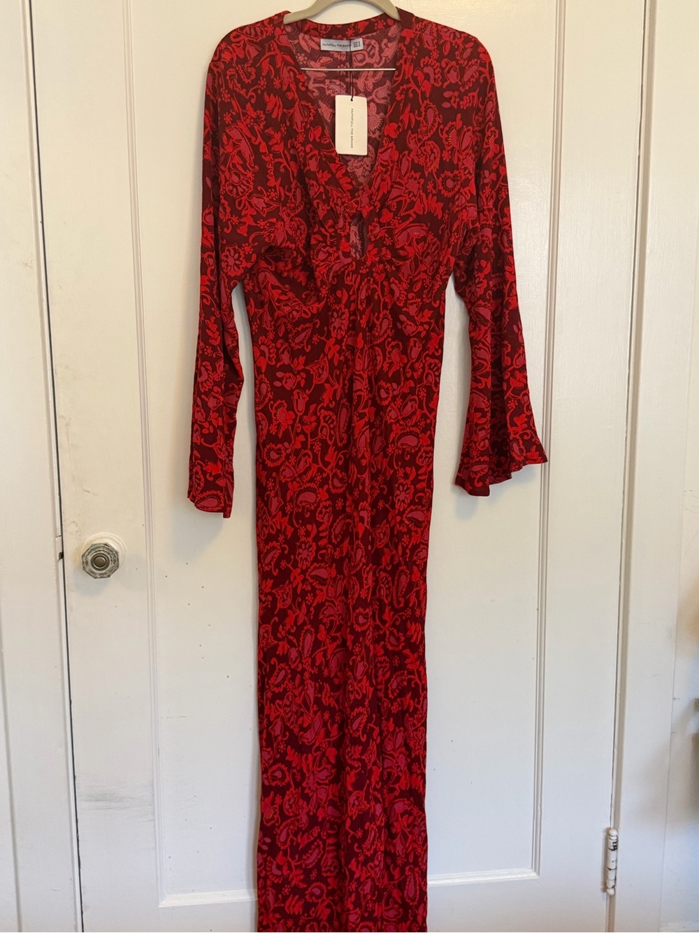 Faithful the brand long sleeved dress - Picture 4 of 4